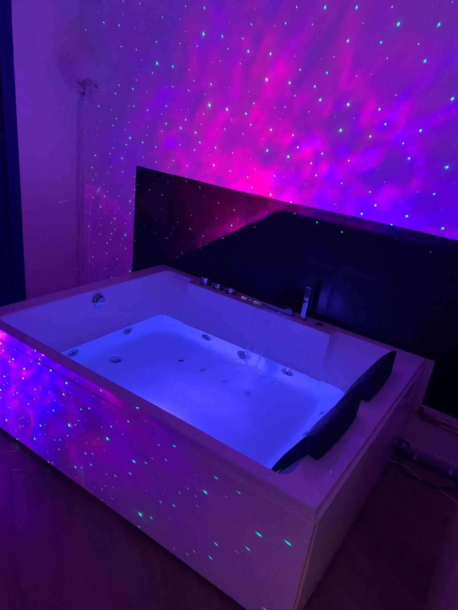 Paris La Defense - Santorin Apartment With Jacuzzi Courbevoie Extérieur photo